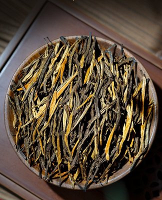 Червоний чай Дянь Хун Сун Чжень Соснові голки вищої категорії 50г, Китай id_7727 фото