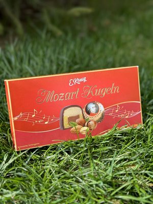 Марципанові цукерки Erich Koenig Mozart Kugeln з фісташковою начинкою 200г, Німеччина id_9139 фото