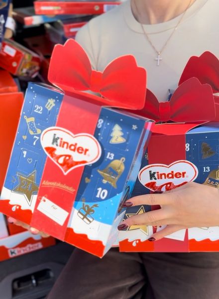 Адвент календар Kinder Ferrero Mix Geschenk Adventskalender 2024 рік 214г, Німеччина id_10132 фото