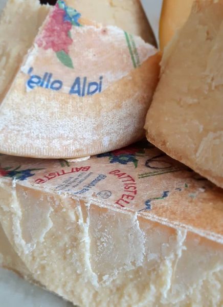 Сир з коров'ячого молока Fiore Delle Alpi (Альпійська квітка), Італія id_299 фото