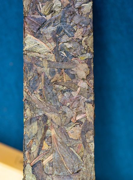 Чай Шен Пуер Золотий злиток зі стародавніх дерев Ban Zhang ручної роботи 300г, Китай id_8894 фото