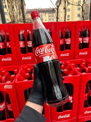 Напій газований Coca-cola Original Taste новорічна скляна пляшка в оригінальному ящику 6шт по 1л, Німеччина id_8289 фото