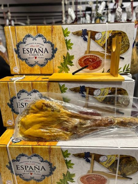 Хамон палета Espana Curada Bodega в'ялена нога з підставкою та ножем в коробці 4.2-5кг, Іспанія id_3068 фото