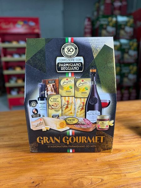 Різдвяний подарунковий набір з ламбруско із 9 компонентів Parmigiano Reggiano Gran Gourmet, Італія id_8247 фото