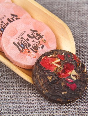 Чорний чай Шу Пуер з трояндою медовий аромат 5шт по 9г, Китай id_8152 фото