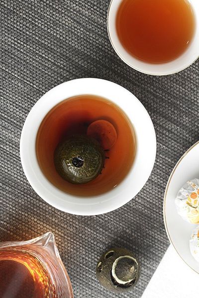 Чорний чай Шу Пуер Смайл крупнолистовий в мандарині 2022 рік, Китай id_8927 фото