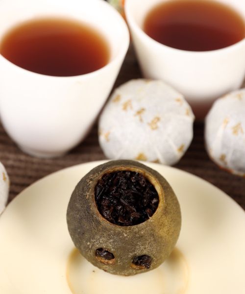 Чорний чай Шу Пуер Смайл крупнолистовий в мандарині 2022 рік, Китай id_8927 фото