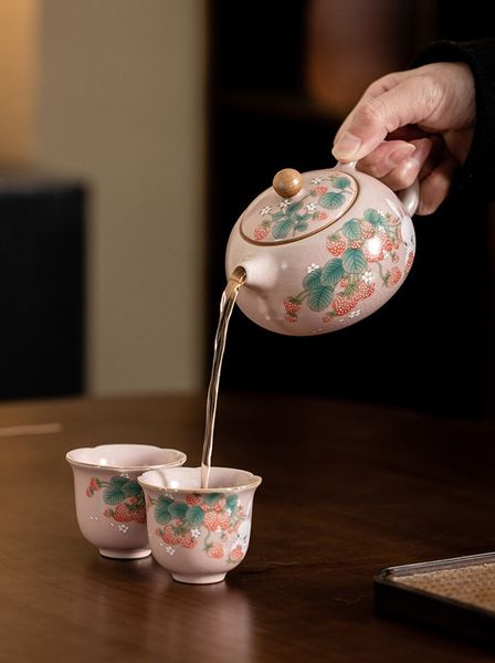 Чайник Сі Ши в стилі династії Сун "Полуничне кроленя" ручної роботи крижана глазур 180мл, Китай id_9091 фото
