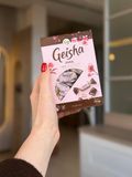 Цукерки Fazer Geisha Dark Chocolate в темному шоколаді з тертим горіхом 150г, Фінляндія id_9135 фото